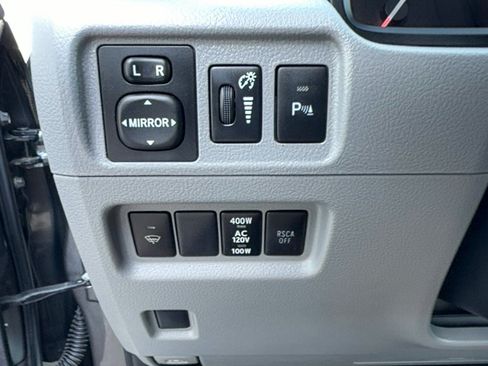 Used 2013 Toyota 4Runner SR5 w/ Convenience Pkg AWD/4WD image 14