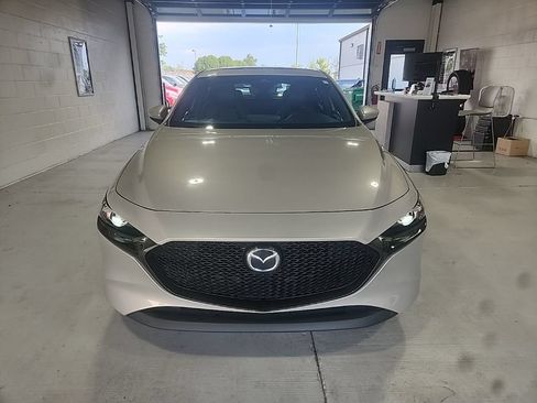 Used 2024 MAZDA MAZDA3 s FWD image 1