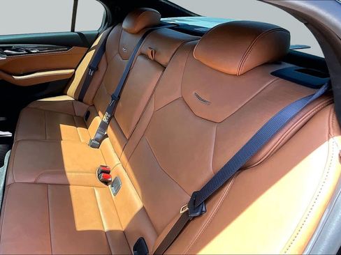 Used 2024 Cadillac CT5 V w/ Platinum Package RWD image 21