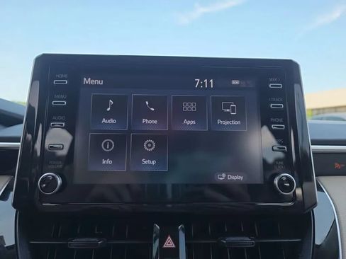 Used 2020 Toyota Corolla LE FWD image 26