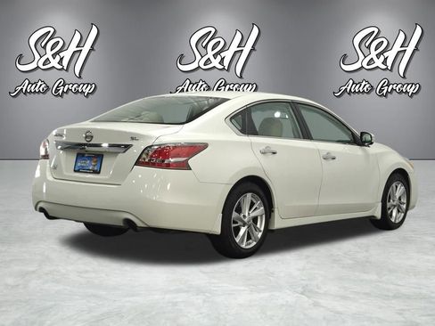 Used 2015 Nissan Altima 2.5 SL w/ Technology Package FWD image 20