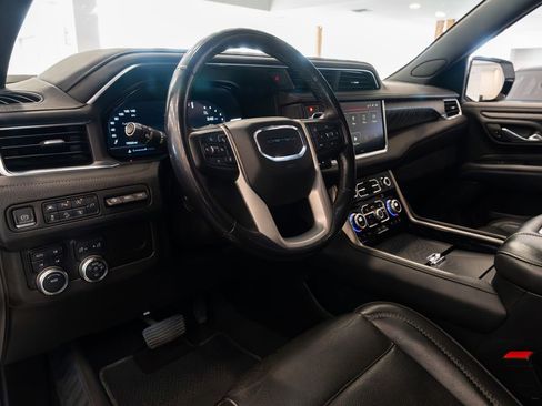 Used 2022 GMC Yukon Denali AWD/4WD image 11