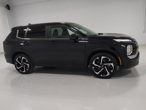 Used 2022 Mitsubishi Outlander ES AWD/4WD image 11