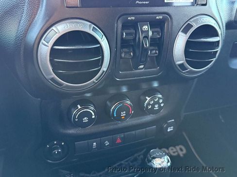 Used 2012 Jeep Wrangler Unlimited Sport AWD/4WD image 18