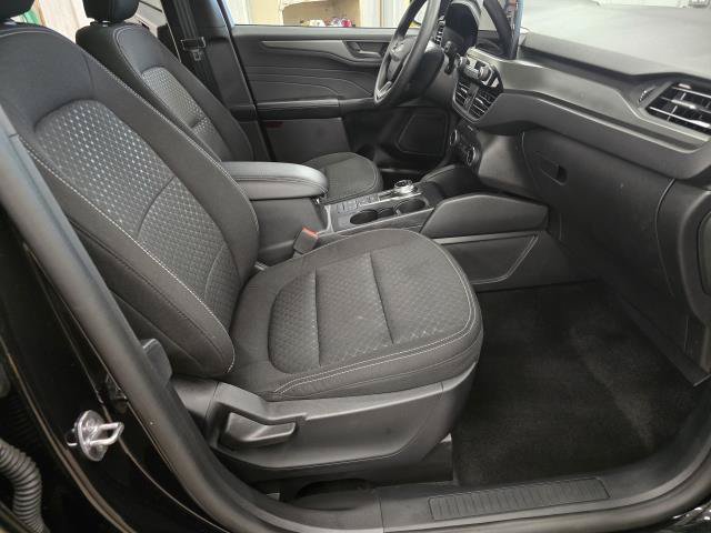 Used 2025 Ford Escape Active AWD/4WD image 10