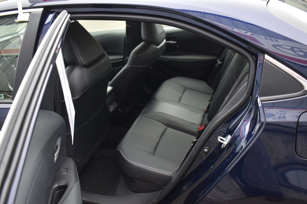 Certified 2026 Toyota Corolla XLE FWD image 20