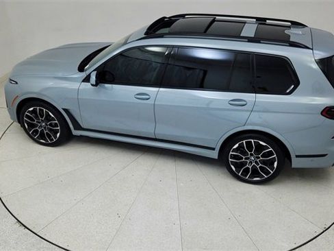 Used 2025 BMW X7 xDrive40i w/ M Sport Package image 83