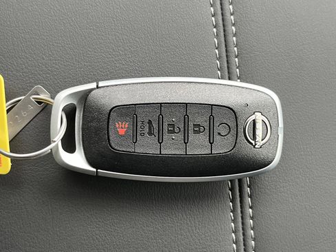 New 2025 Nissan Pathfinder SV w/ SV Premium Package image 33