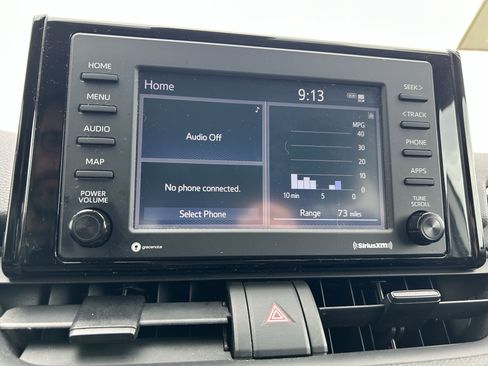 Used 2021 Toyota RAV4 LE AWD/4WD image 26