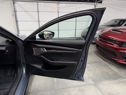 Used 2023 MAZDA MAZDA3 s image 25