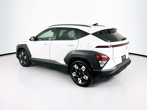 Used 2025 Hyundai Kona SEL FWD image 5