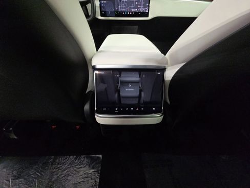 Used 2023 Tesla Model X AWD/4WD image 15