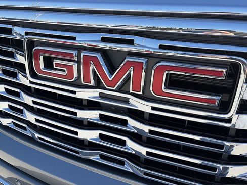 New 2026 GMC Sierra 1500 Denali AWD/4WD image 38
