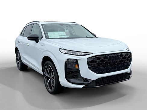 New 2026 Audi Q3 quattro 2.0T AWD/4WD image 7