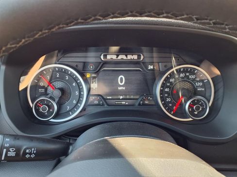 New 2026 RAM 1500 Laramie AWD/4WD image 15