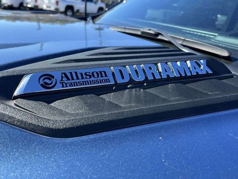 Used 2024 Chevrolet Silverado 2500 High Country w/ High Country Premium Package image 12