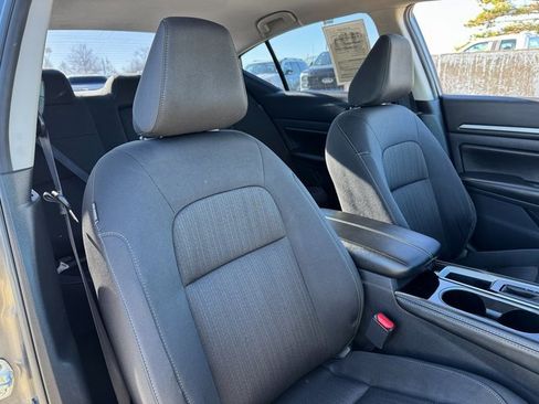 Used 2023 Nissan Altima 2.5 SV image 19