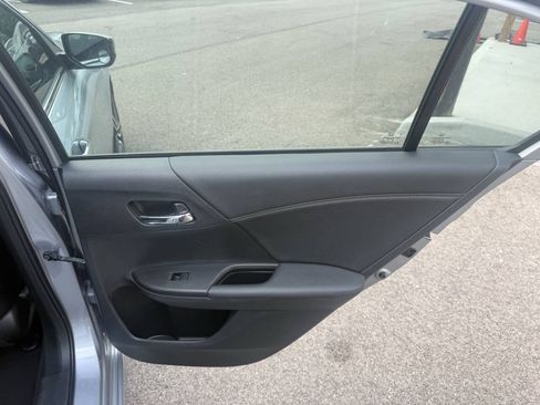 Used 2016 Honda Accord Sport image 15