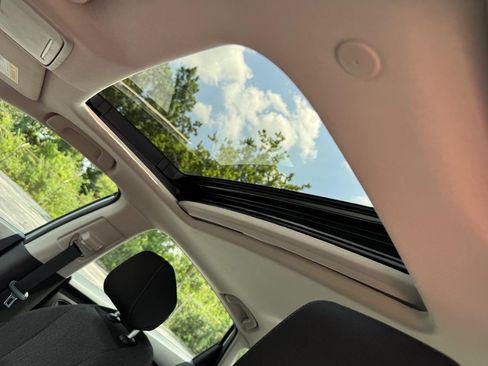 Certified 2023 Honda Accord EX image 19