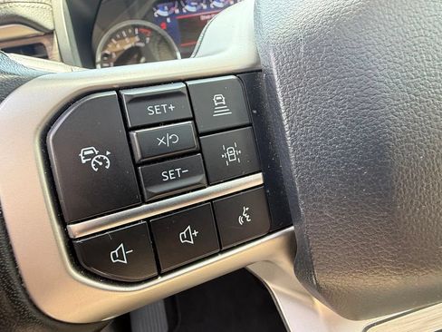Used 2024 Ford Expedition Limited AWD/4WD image 32