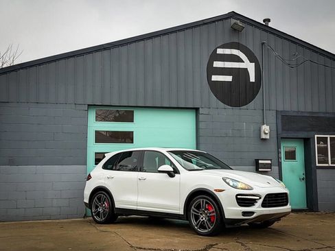 Used 2013 Porsche Cayenne Turbo image 1