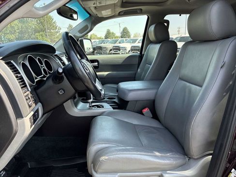 Used 2017 Toyota Sequoia Limited w/ Safety & Convenience Package AWD/4WD image 13