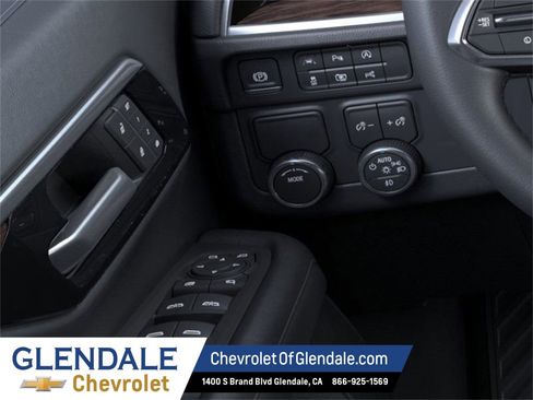 New 2026 Chevrolet Suburban LT image 22