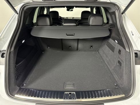 New 2026 Porsche Cayenne S image 21