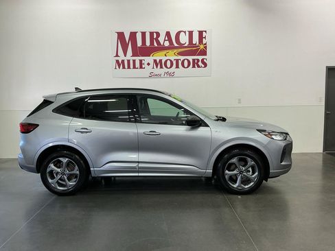 Used 2024 Ford Escape ST-Line w/ Tech Pack #1 AWD/4WD image 6