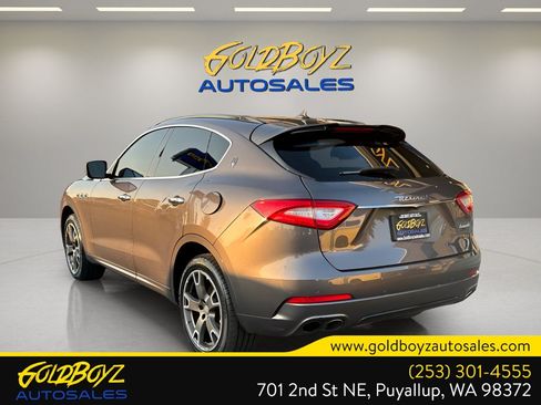 Used 2017 Maserati Levante w/ Sport Package AWD/4WD image 27
