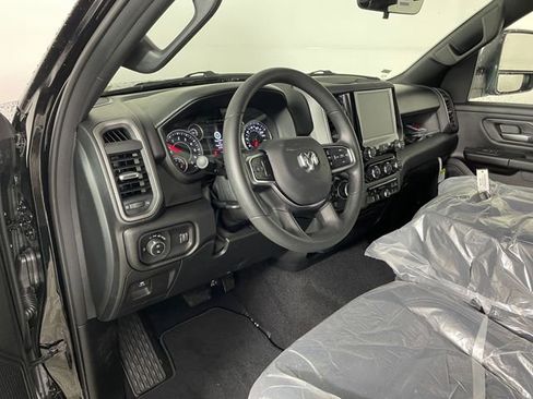 New 2026 RAM 1500 Express AWD/4WD image 2