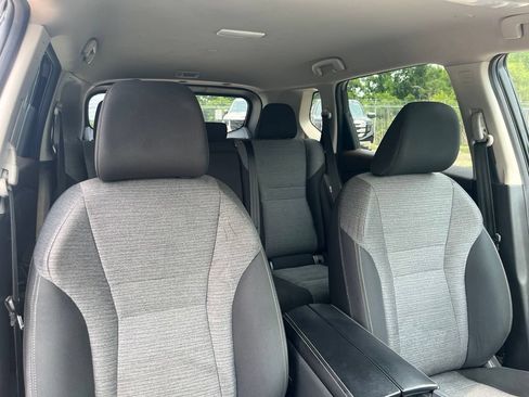 Used 2023 Nissan Rogue SV AWD/4WD image 35