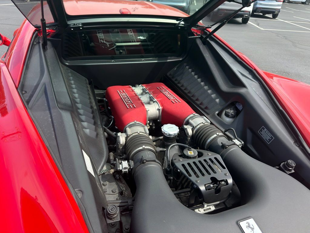 Used 2011 Ferrari 458 Italia Coupe RWD image 24