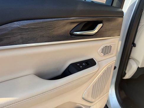 Used 2024 Jeep Grand Cherokee Limited 4xe image 35