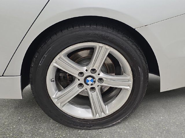 Used 2015 BMW 328i xDrive Sedan AWD/4WD image 33