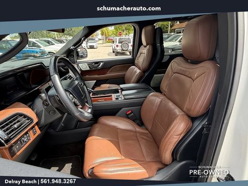 Used 2022 Lincoln Navigator L Reserve RWD image 11