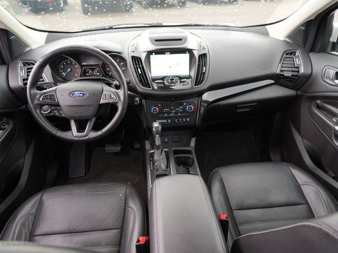 Used 2018 Ford Escape Titanium AWD/4WD image 25
