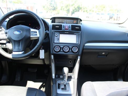 Used 2014 Subaru Forester 2.5i Touring w/ Popular Package #1 AWD/4WD image 10