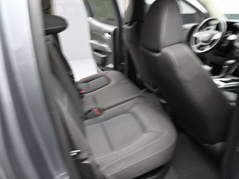 Used 2022 Chevrolet Colorado LT w/ LT Convenience Package AWD/4WD image 19