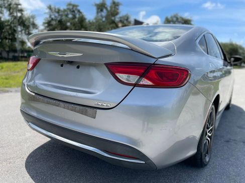 Used 2015 Chrysler 200 Limited w/ Convenience Group FWD image 11