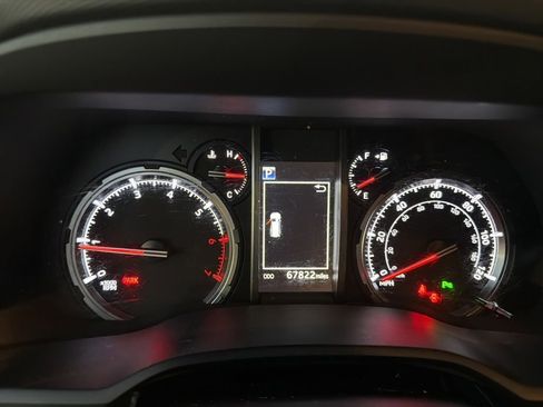 Used 2021 Toyota 4Runner Limited image 5