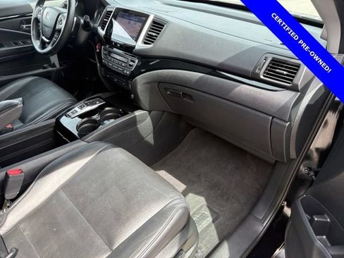 Used 2017 Honda Pilot Touring image 28