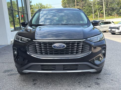 Used 2025 Ford Escape Platinum AWD/4WD image 3
