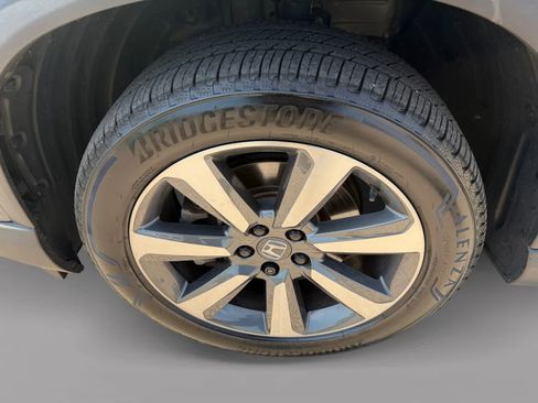 Used 2023 Honda Pilot Elite image 9