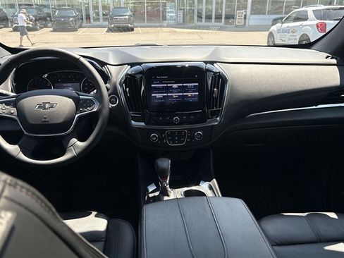 Certified 2024 Chevrolet Traverse RS w/ LPO, Floor Liner Package AWD/4WD image 20