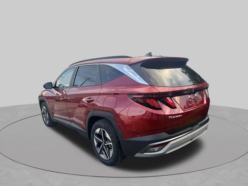 Used 2025 Hyundai Tucson SEL FWD image 6