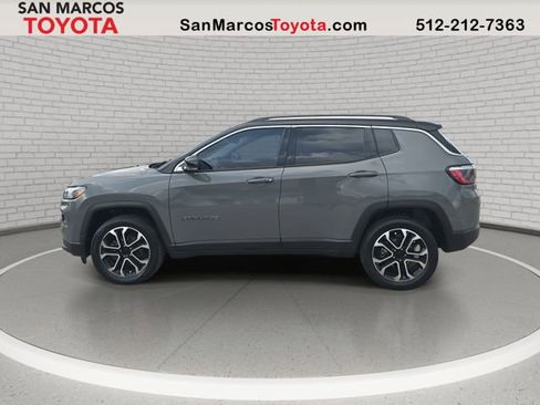 Used 2022 Jeep Compass Limited image 8