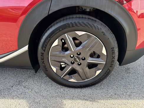 Used 2025 Kia EV6 Light image 7