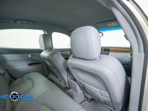 Used 2006 Buick LaCrosse CXL w/ Chrome Appearance Package FWD image 31