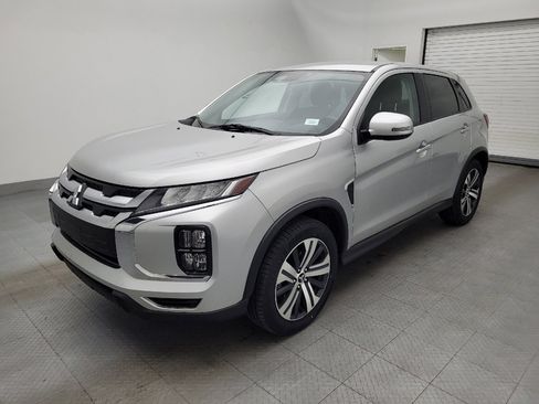 Used 2023 Mitsubishi Outlander Sport ES image 2